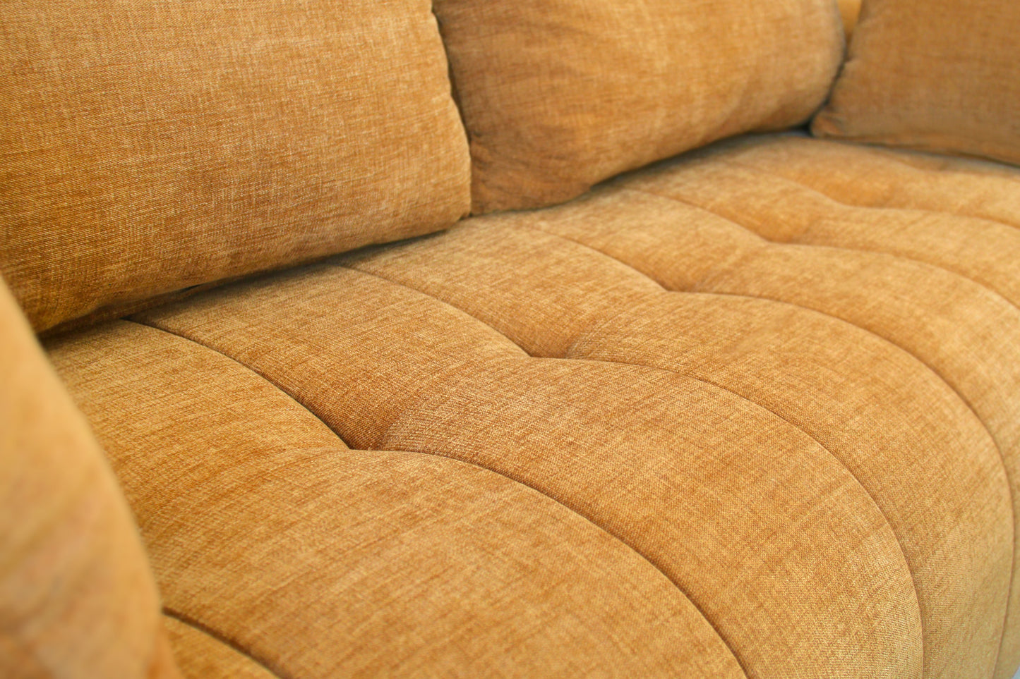 Poppy Sofa Berlengan (Double Seater)