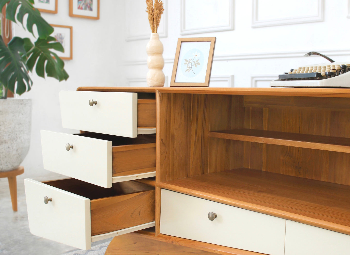 Hugo Lemari Bufet/Kabinet/Credenza