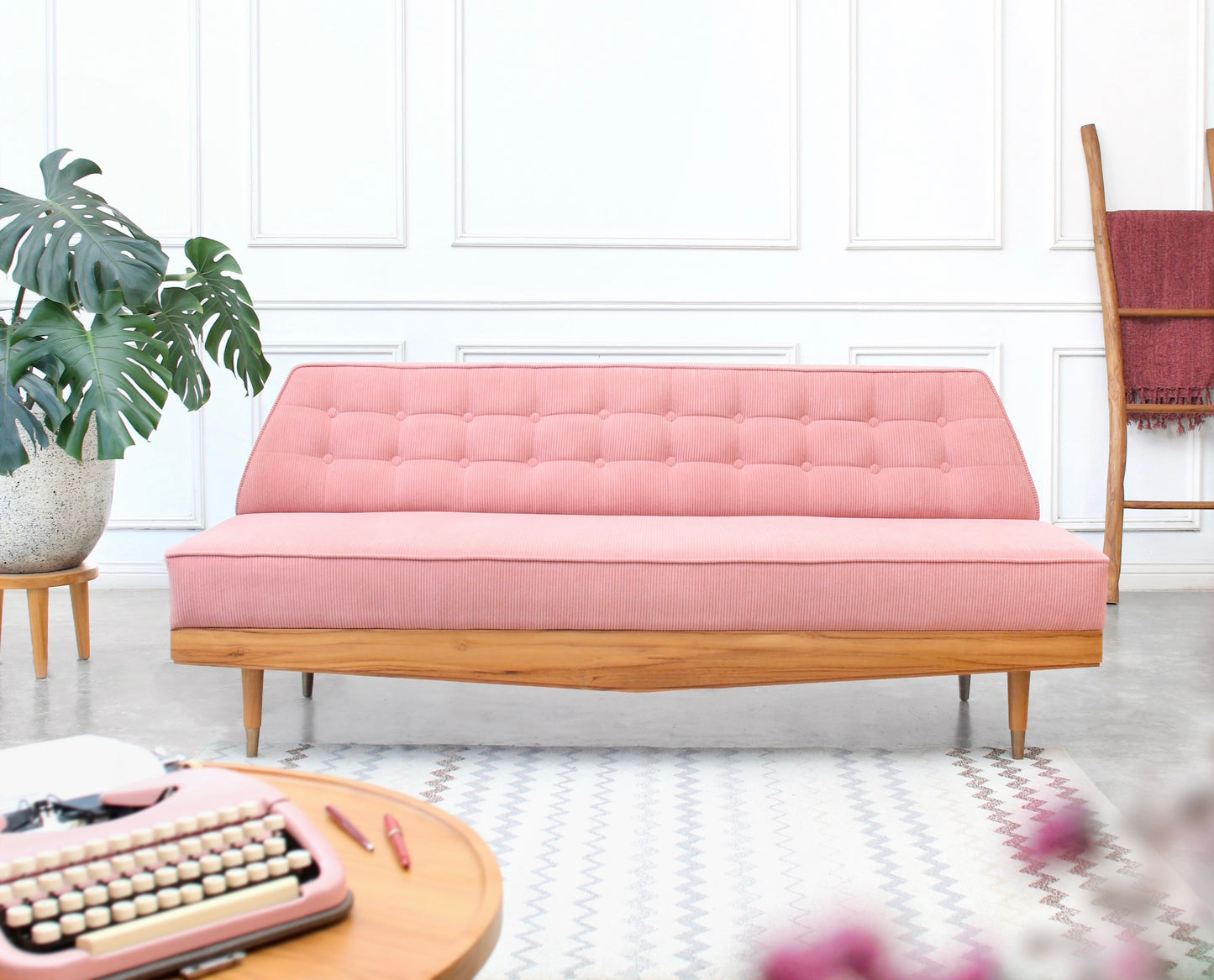 Golden Sofa tanpa Sandaran Lengan