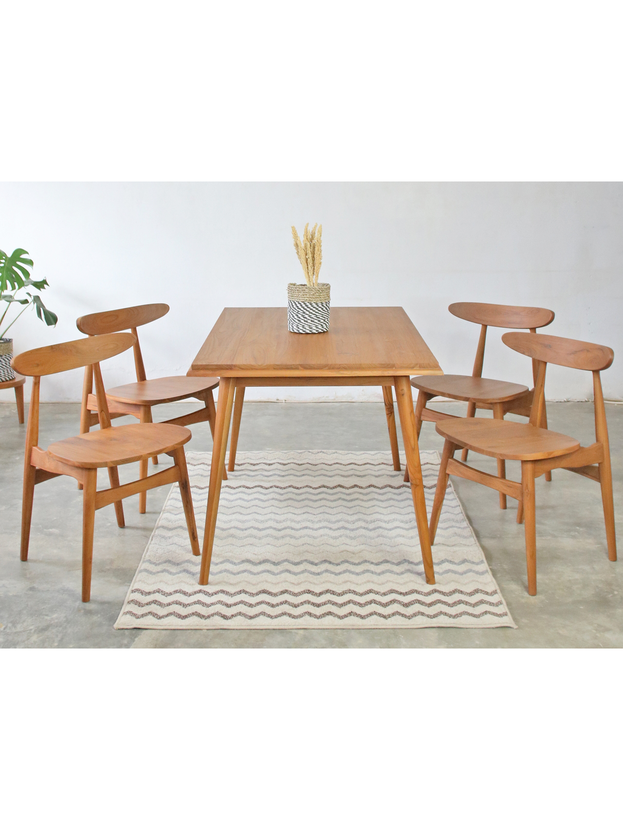 Set Meja Kursi Makan Kala (Dudukan Papan)