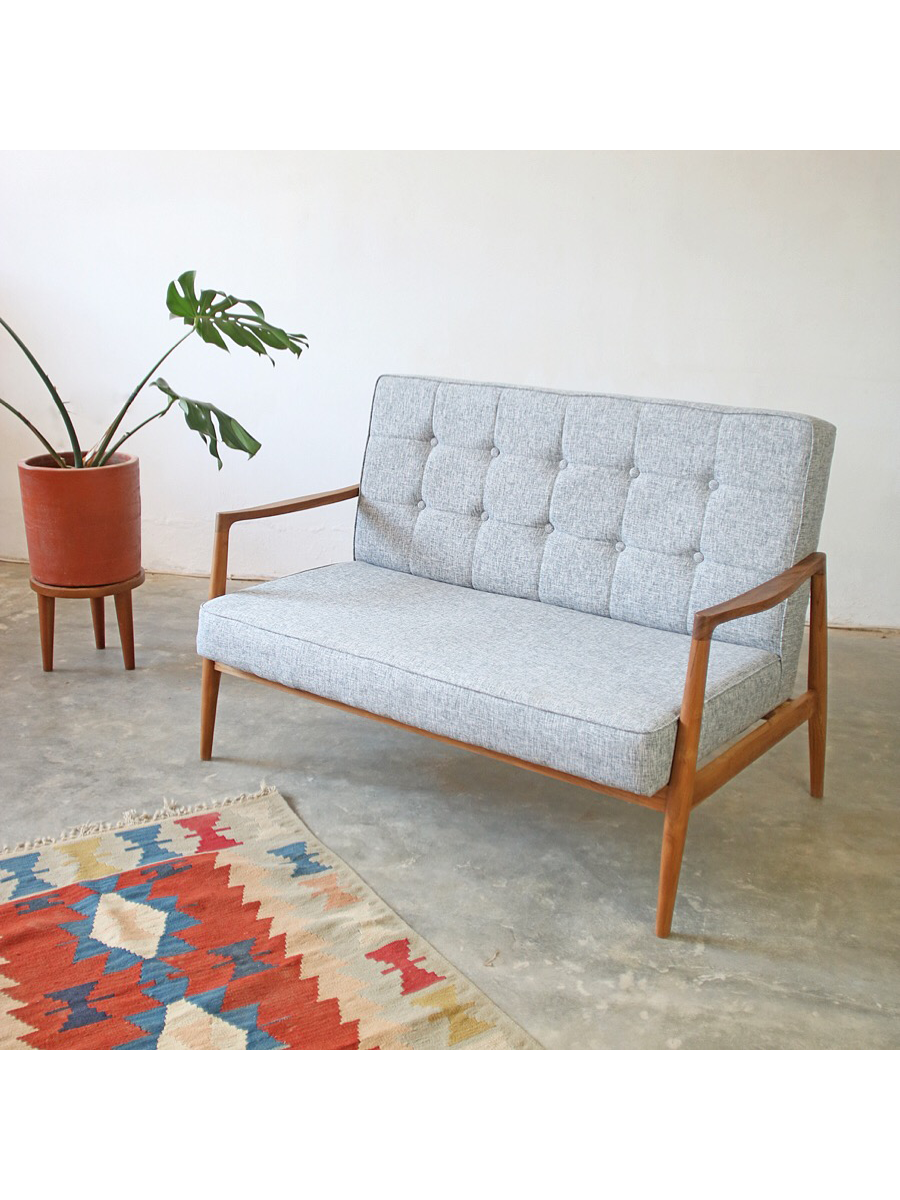 Airy Scandinavian Kursi dengan Sandaran Lengan (Double Seater)