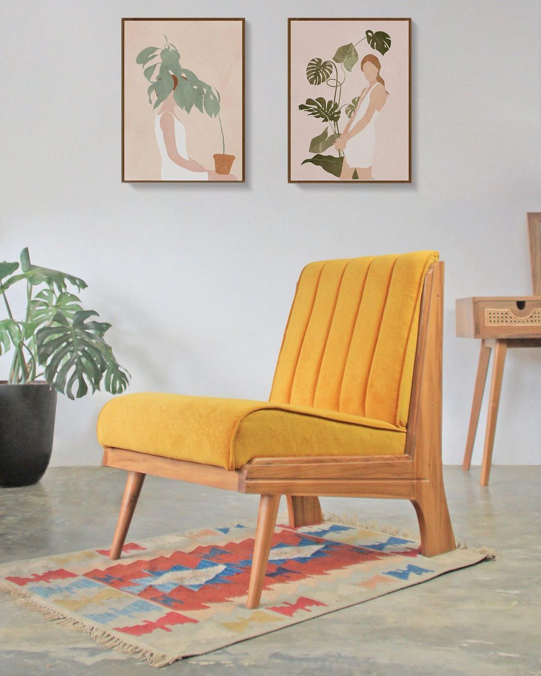 Elena Sofa Single Seater tanpa Lengan (dengan Sandaran Kaki)
