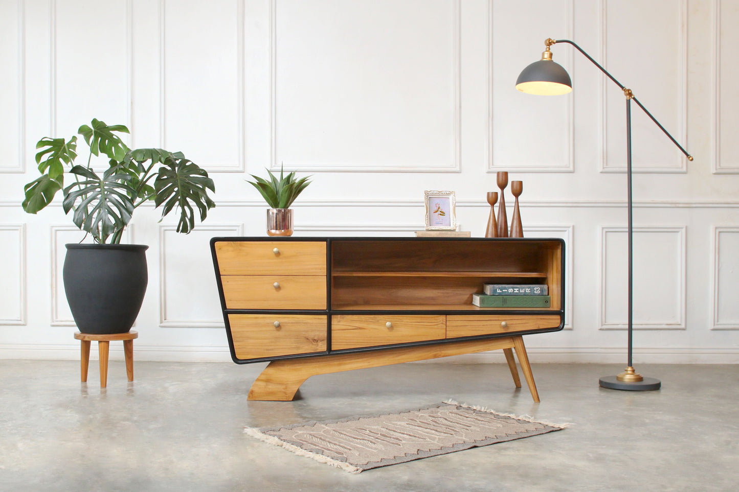 Hugo Lemari Bufet/Kabinet/Credenza