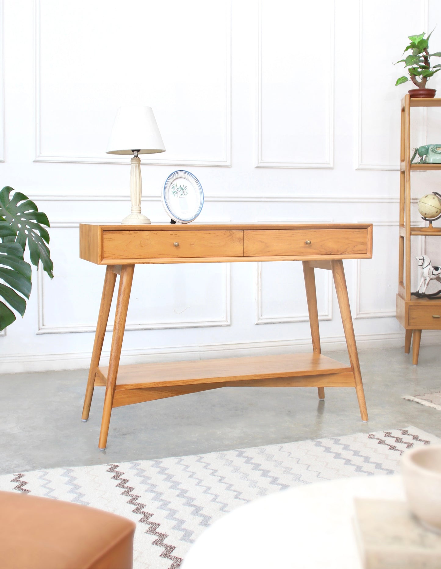 Toto Console Table