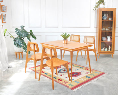 Set Meja Kursi Makan Raju