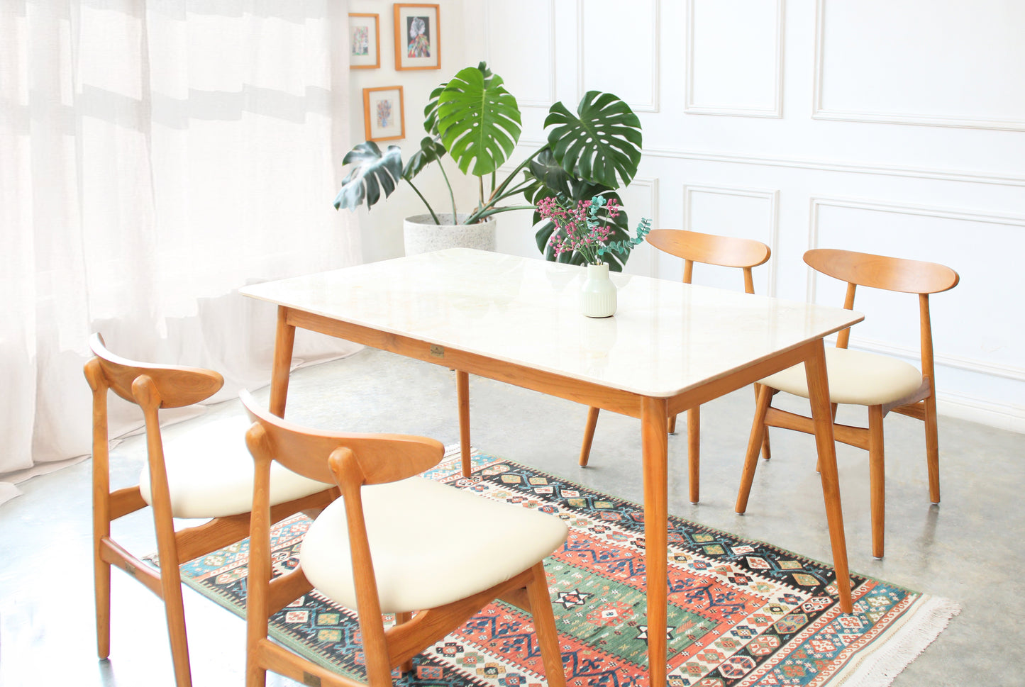 Marla Dining Set (4 Kursi)