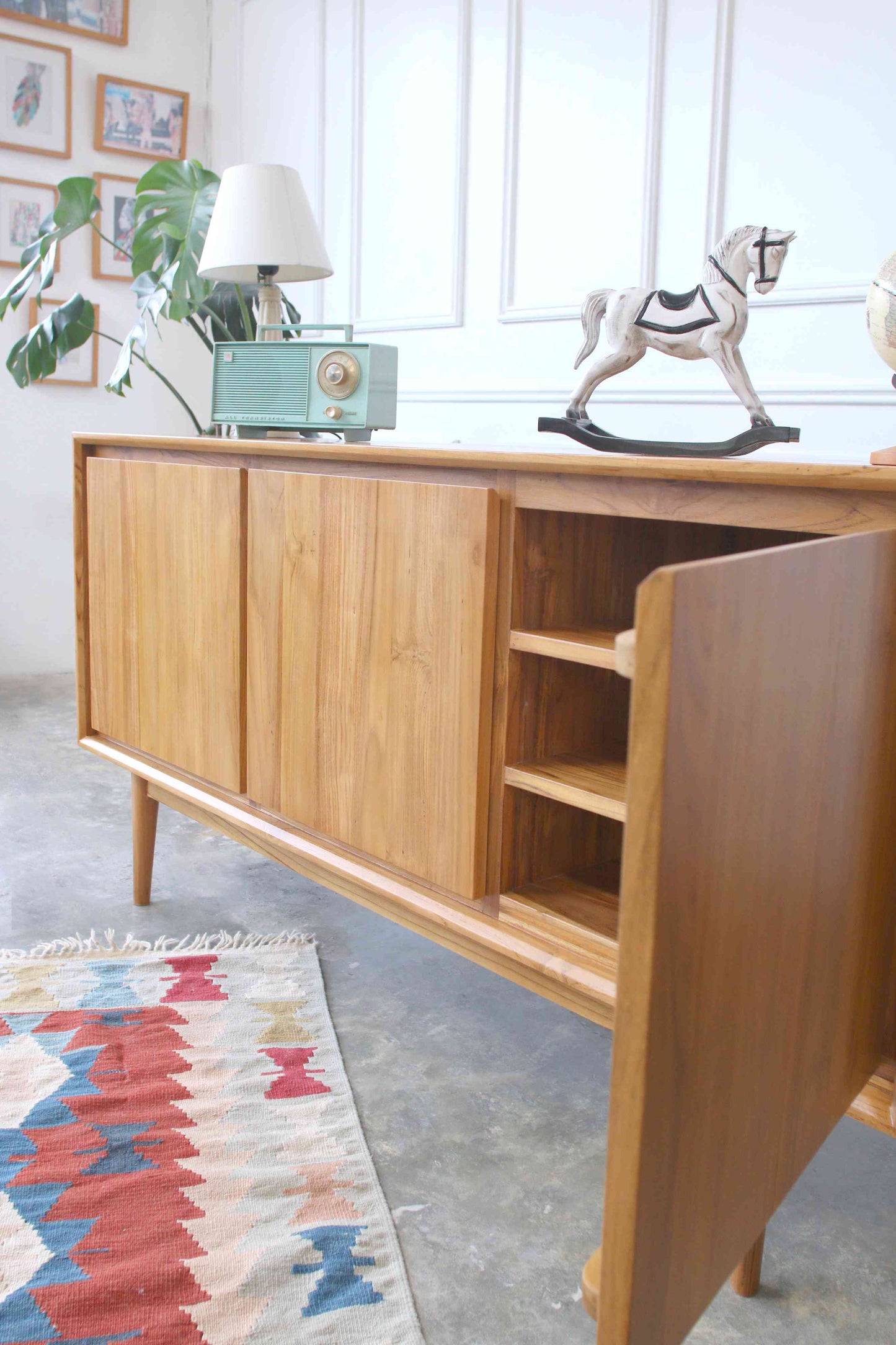 Yash Credenza